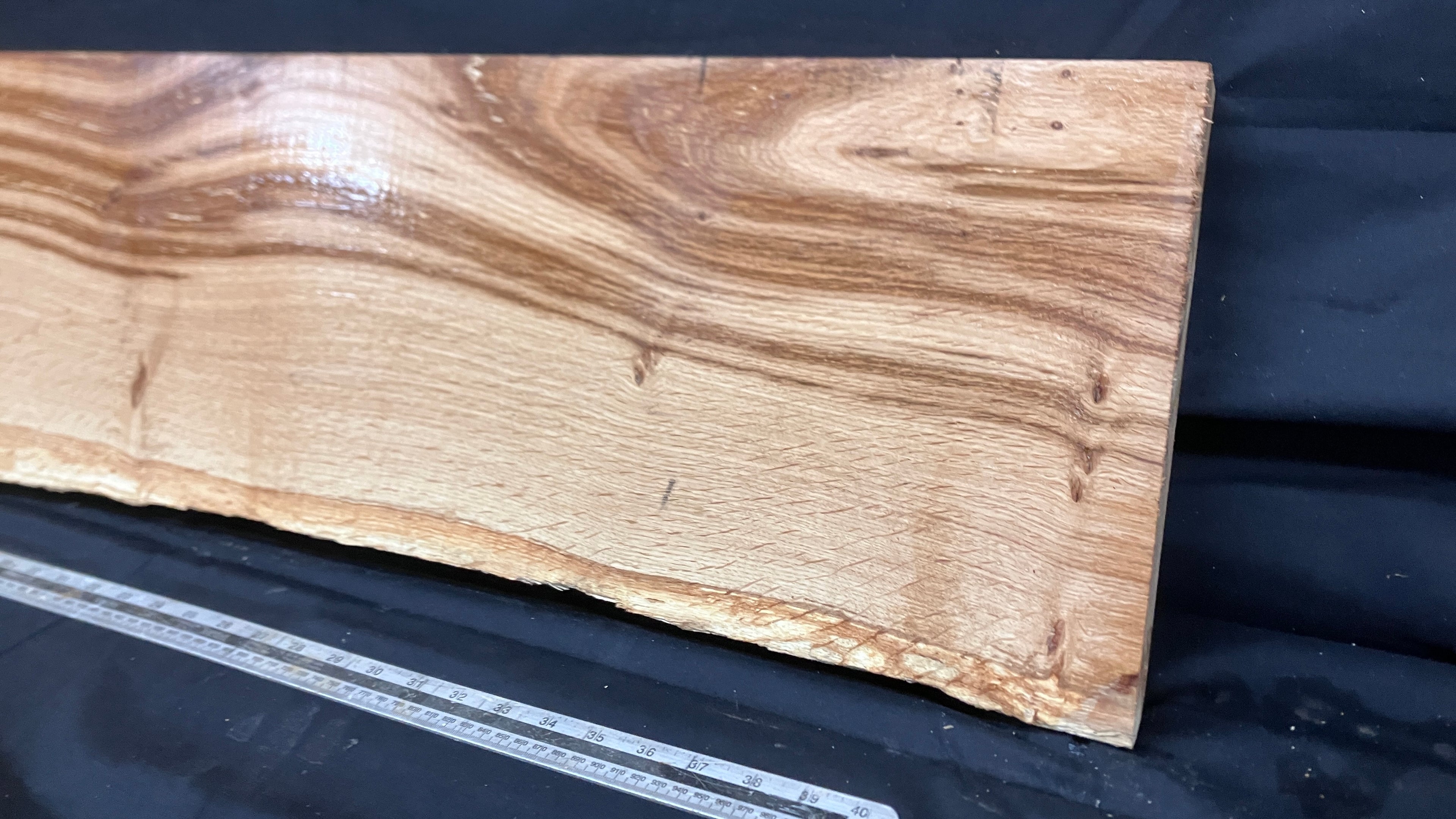 OAK HARDWOOD PLANK, CRAFTS, SHELVING  1139 L x 280 W x 47 D mm      (19)