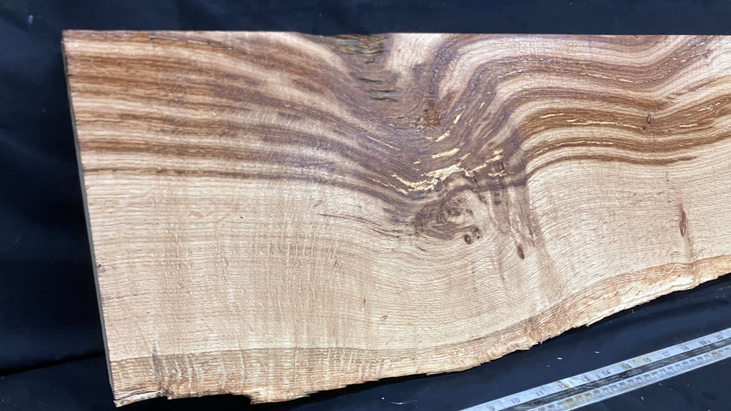 OAK HARDWOOD PLANK, CRAFTS, SHELVING  1139 L x 280 W x 47 D mm      (19)