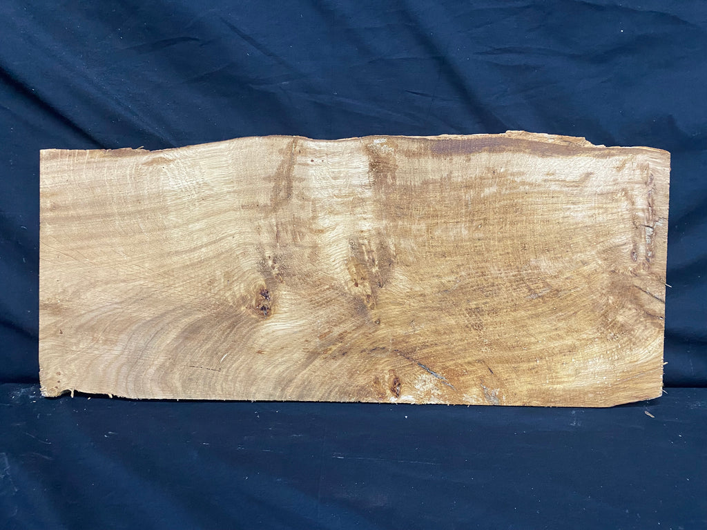 Solid oak plank, shelf, board 663 L x 290 W x 24 D mm      (mf399)