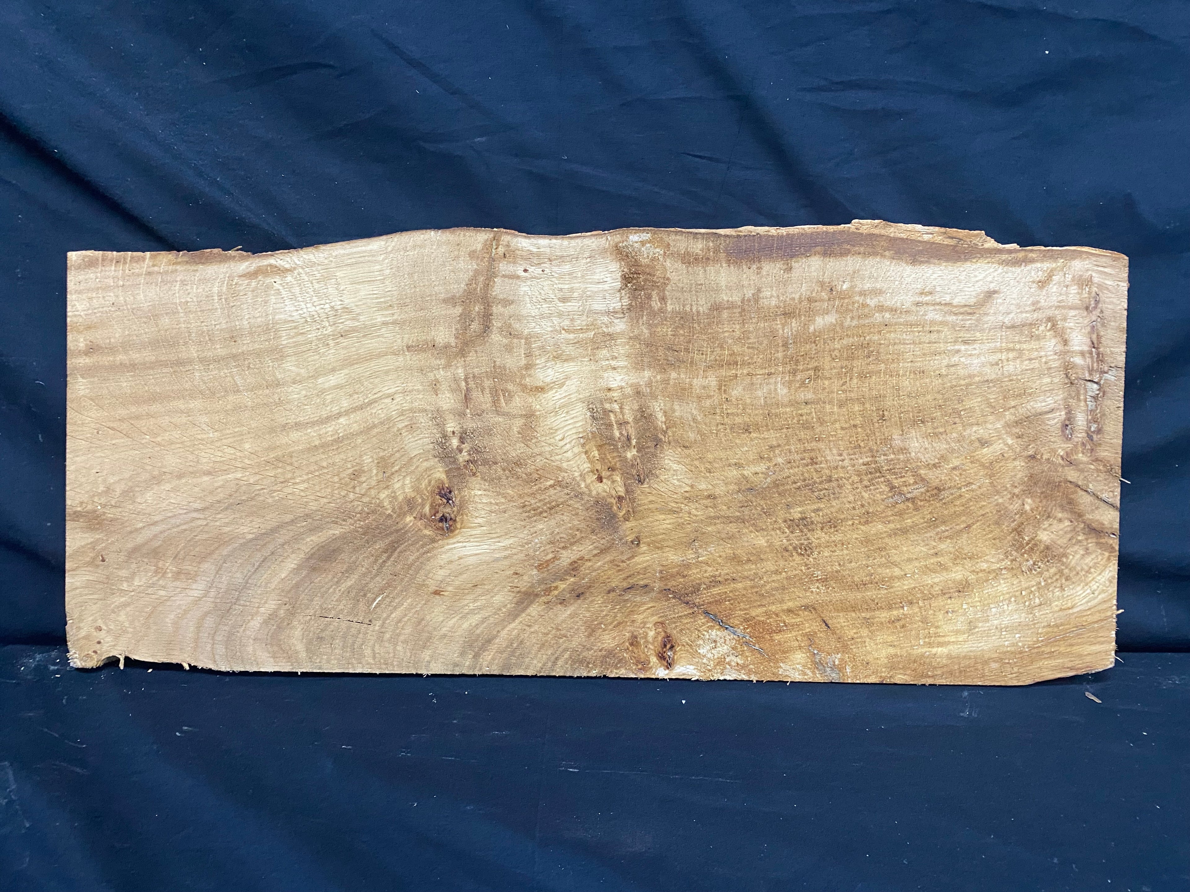 Solid oak plank, shelf, board 663 L x 290 W x 24 D mm      (mf399)