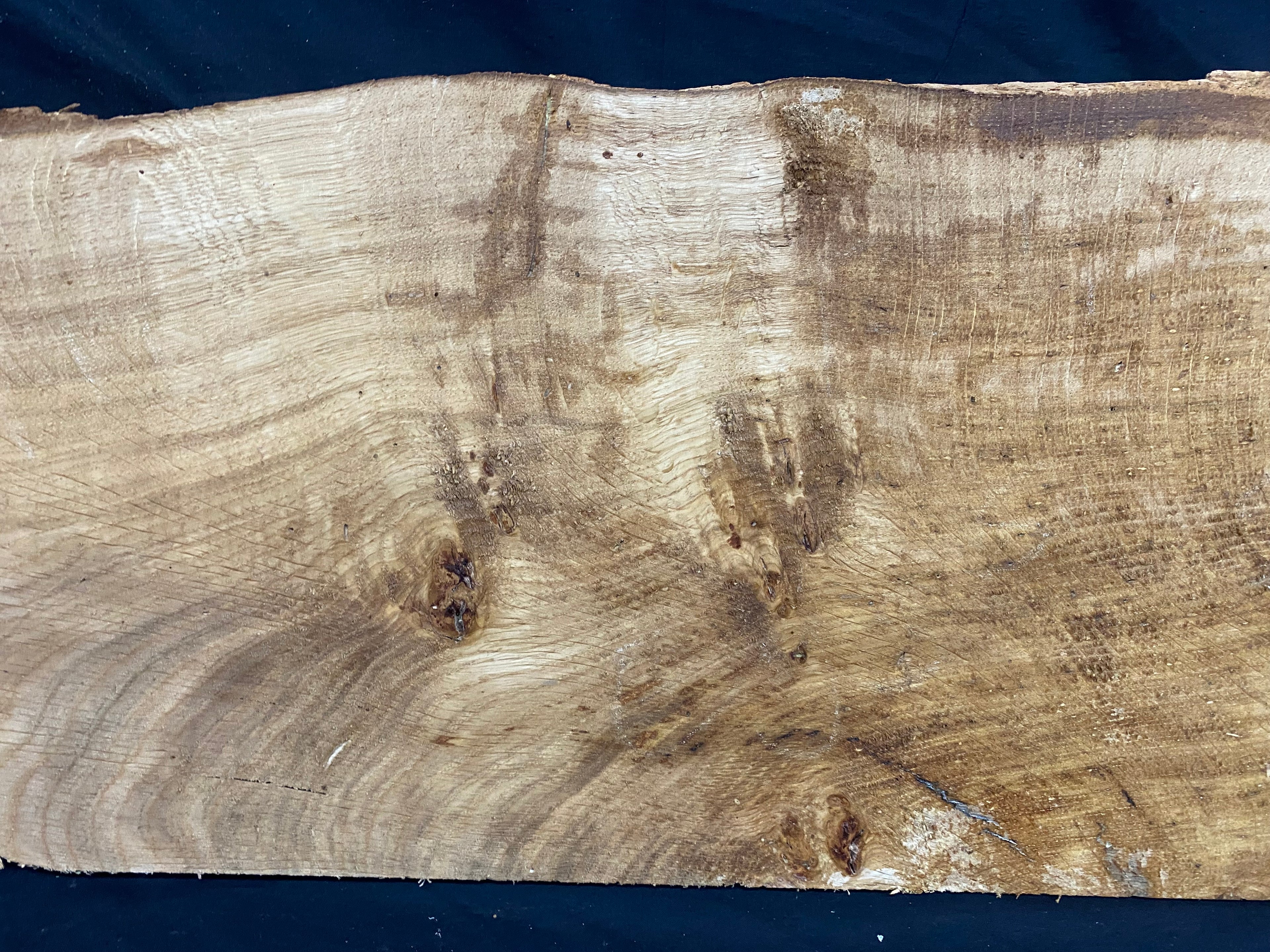 Solid oak plank, shelf, board 663 L x 290 W x 24 D mm      (mf399)