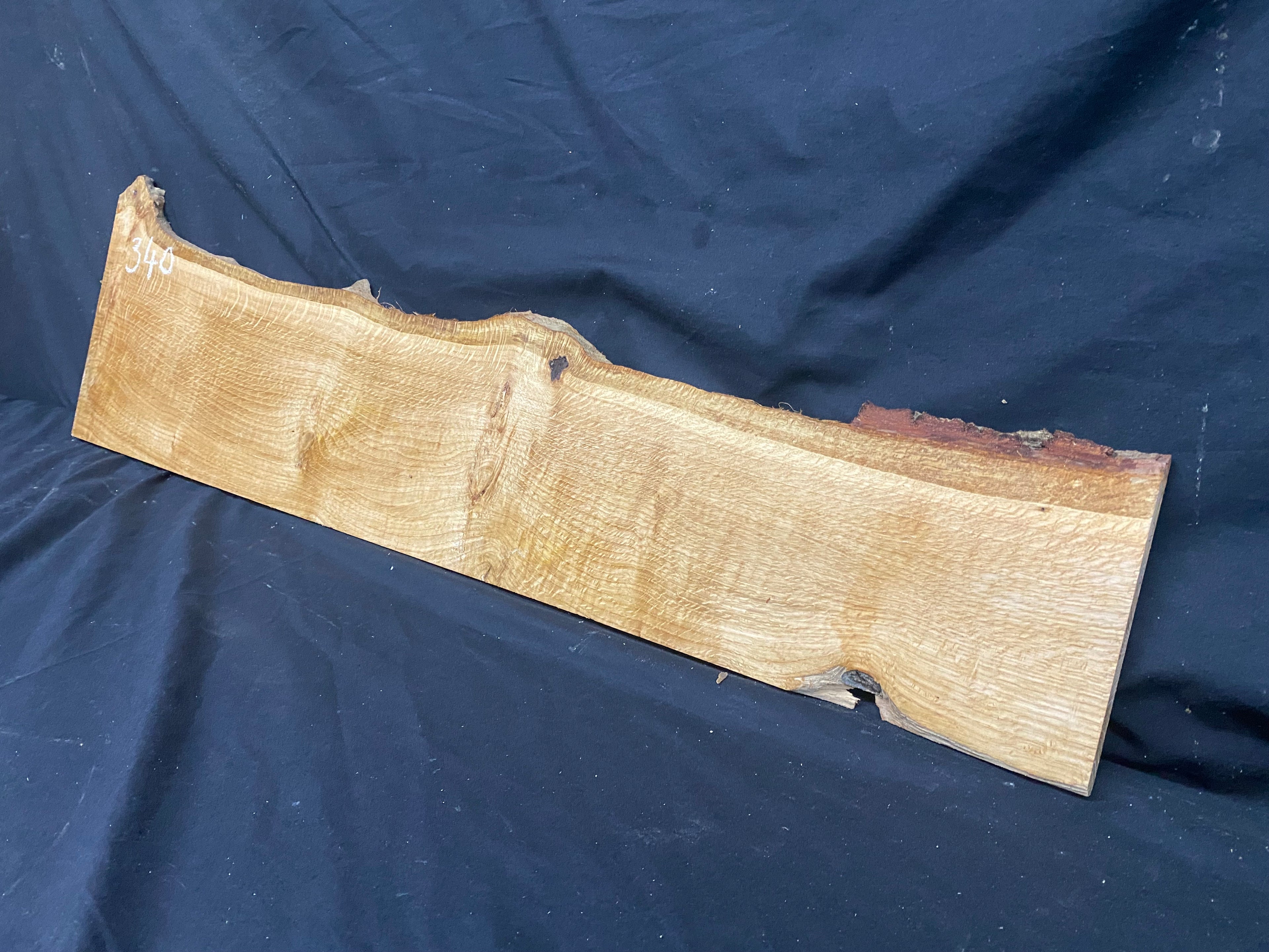 Solid oak plank, shelf, board 974 L x 270 W x 18 D mm      (mf340)