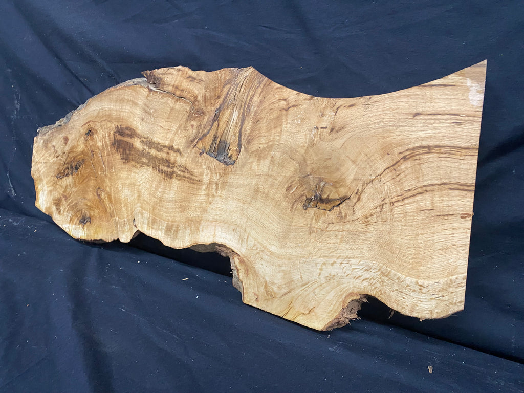 Solid oak plank, shelf, board 636 L x 257 W x 33 D mm      (mf341)