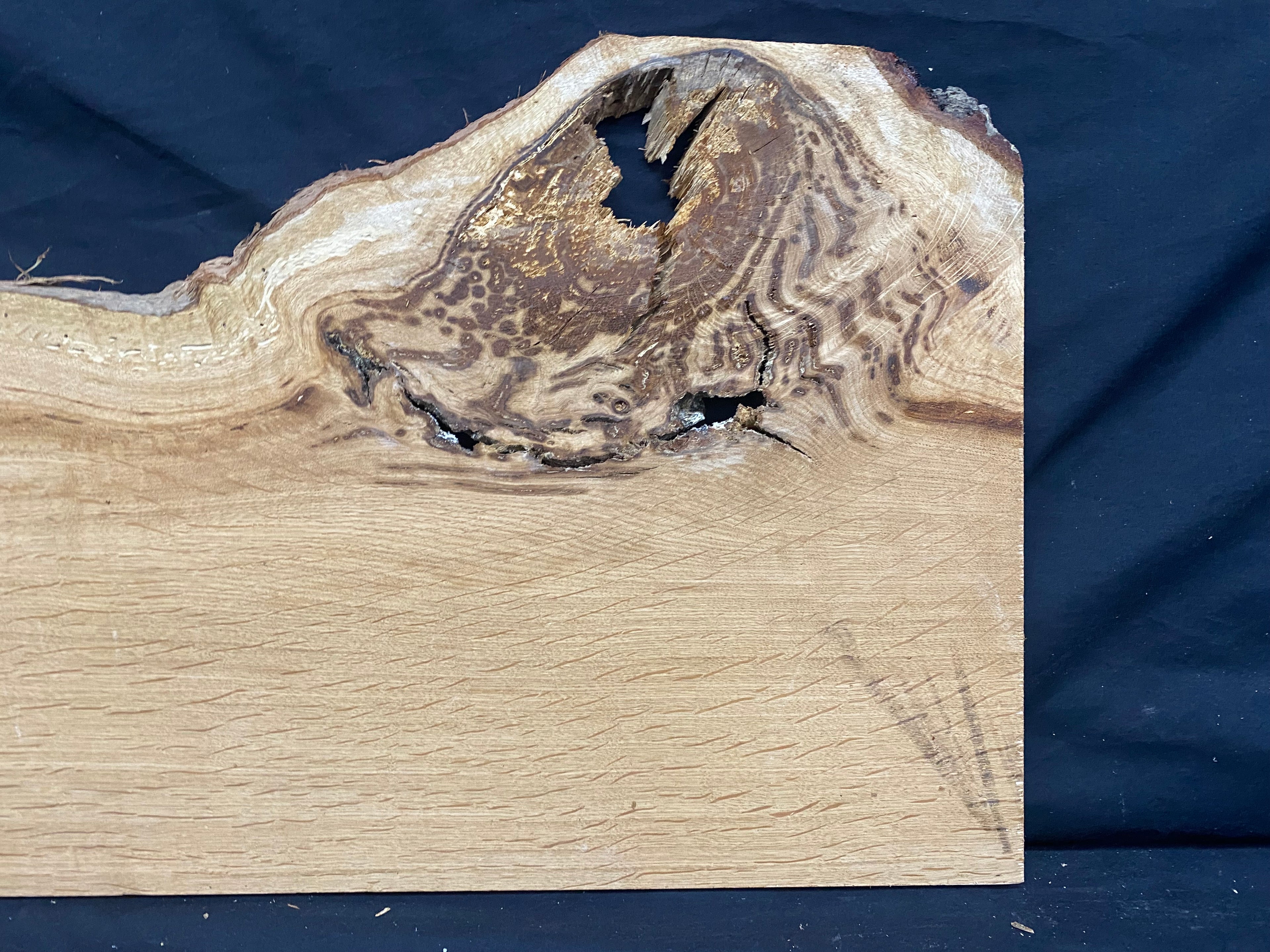 Solid oak plank, shelf, board 655 L x 407 W x 20 D mm      (mf342)