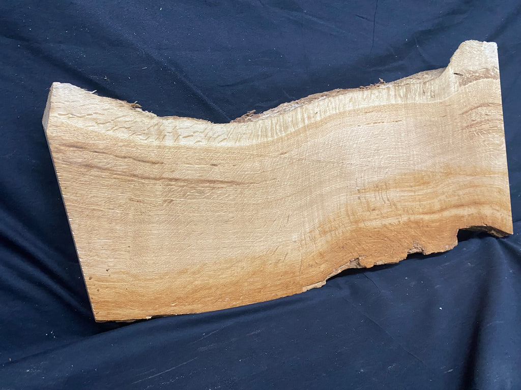 Solid oak plank, shelf, board 600 L x 290 W x 32 D mm      (mf343)