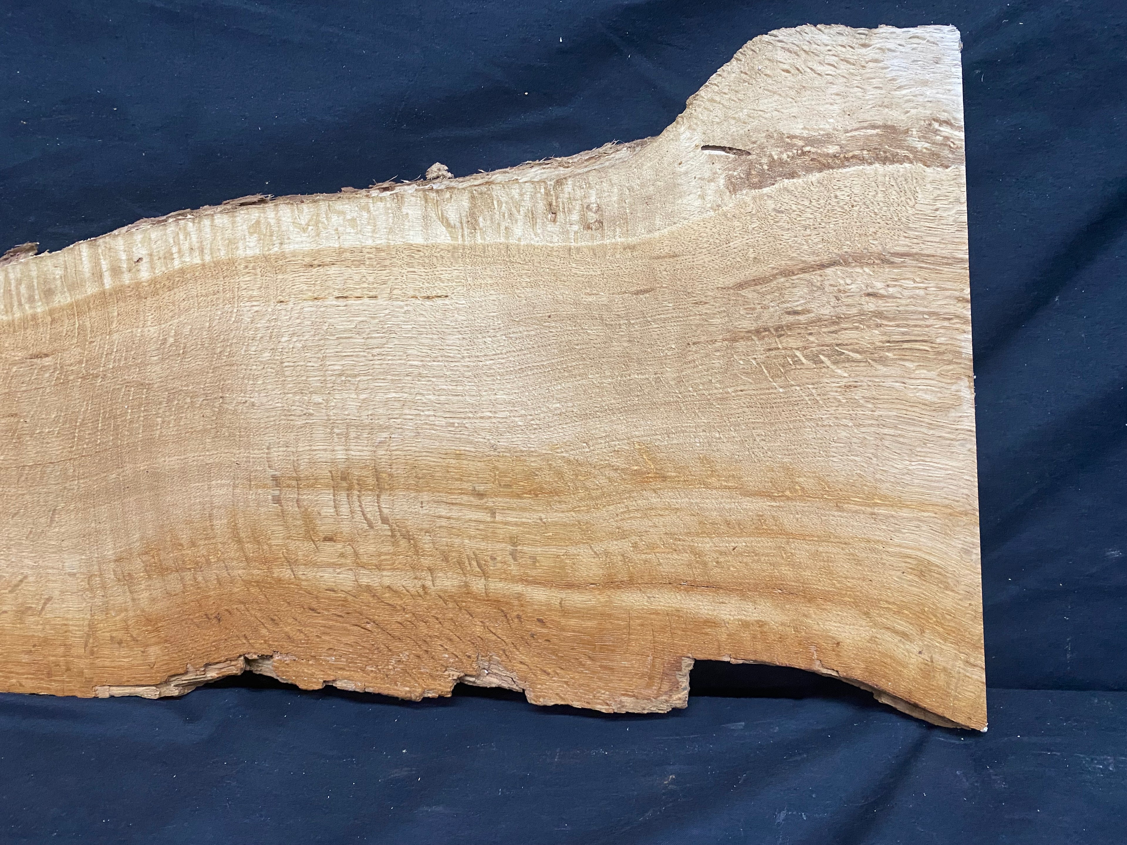Solid oak plank, shelf, board 600 L x 290 W x 32 D mm      (mf343)