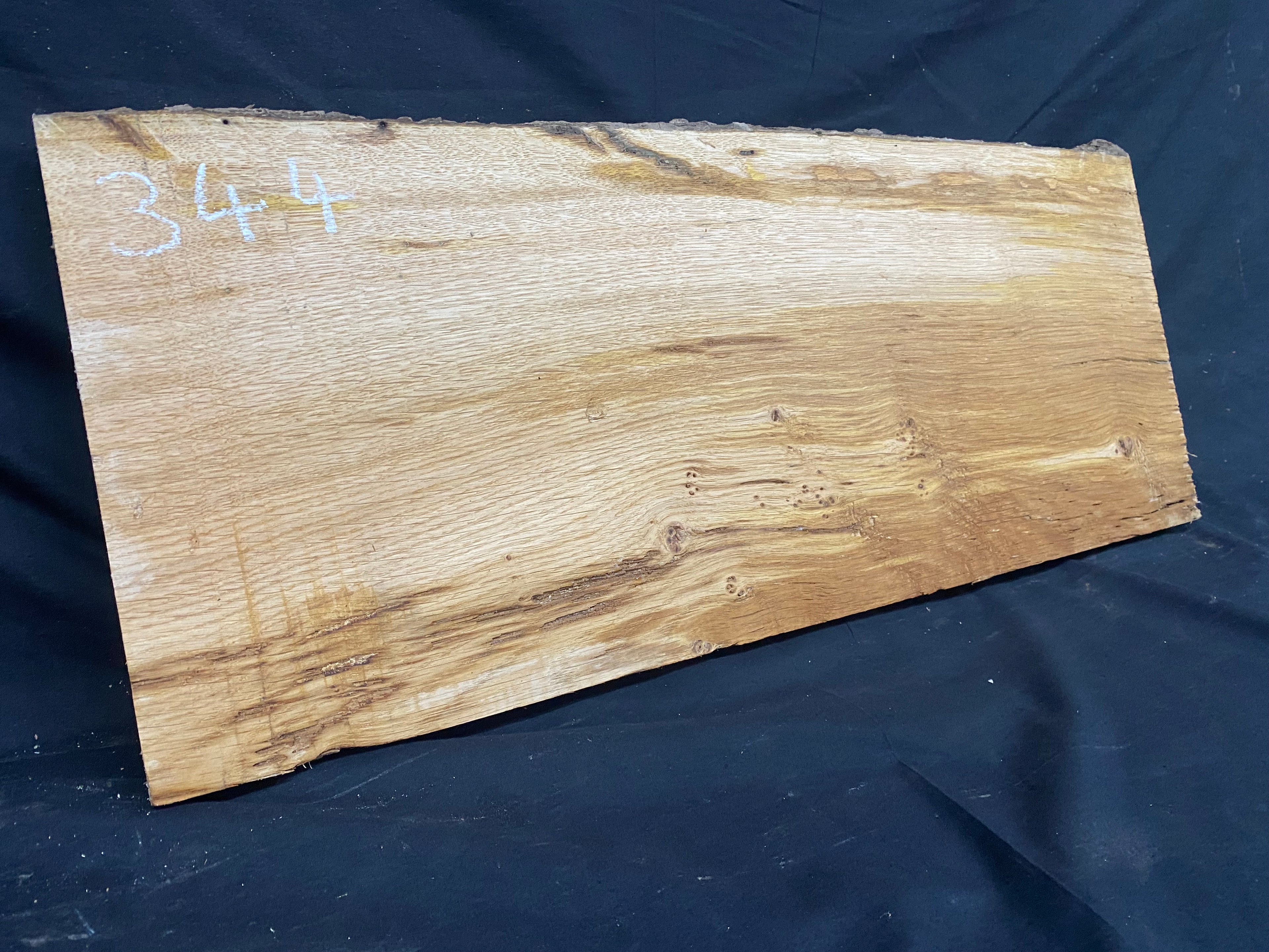 Solid oak plank, shelf, board 627 L x 265 W x 27 D mm      (mf344)