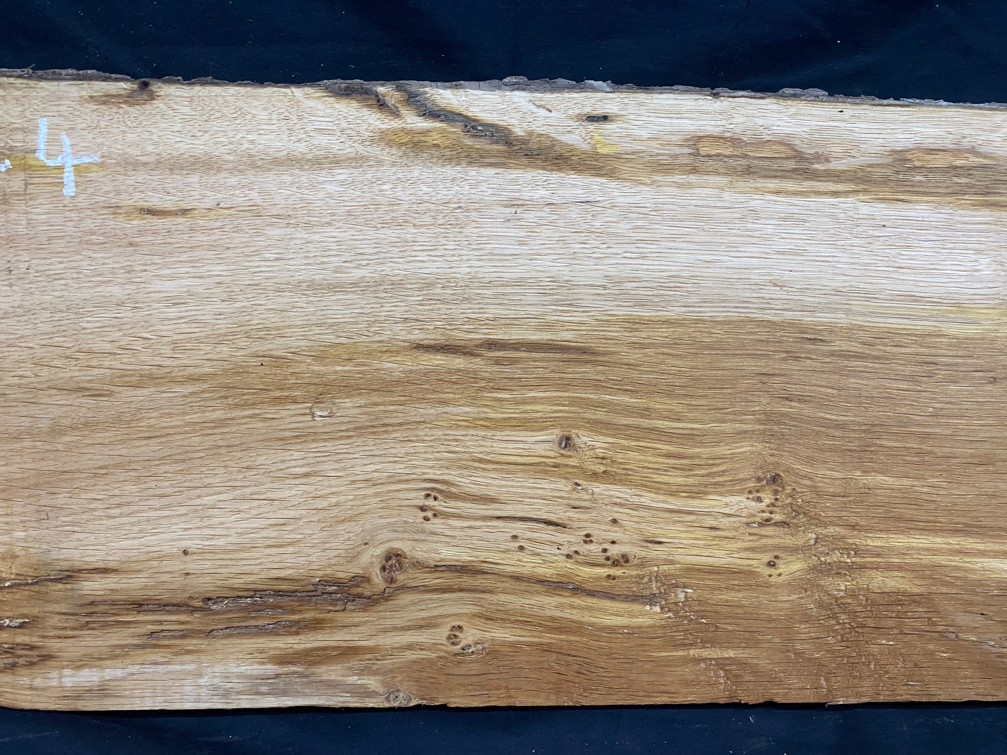 Solid oak plank, shelf, board 627 L x 265 W x 27 D mm      (mf344)