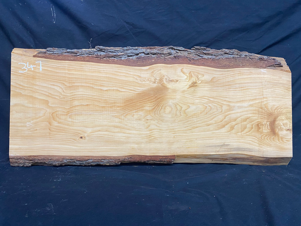 Cedar plank, shelf, 944 L x 396 W x 44 D mm    (mf347)