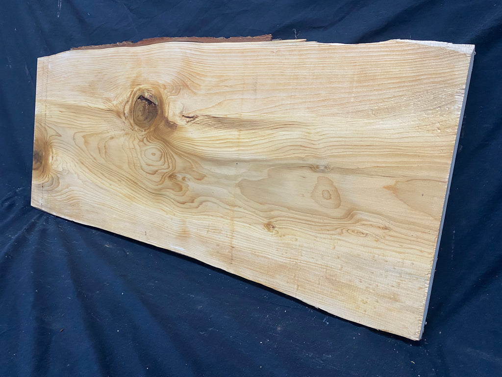 Cedar plank, shelf, 944 L x 396 W x 44 D mm    (mf347)