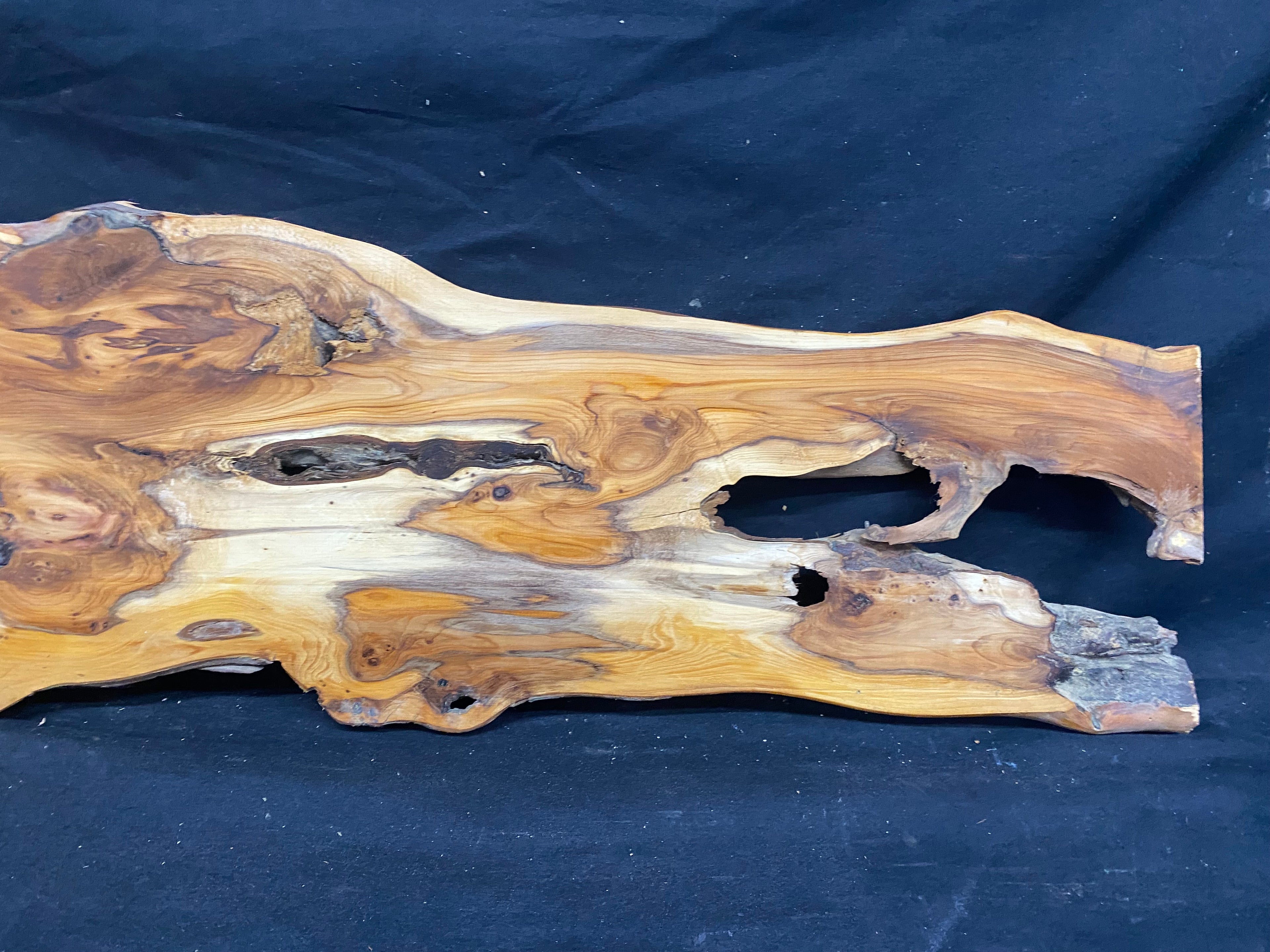 Hardwood yew, slab, resin table blank  910 L x 250 W x 11 D mm    (mf353)
