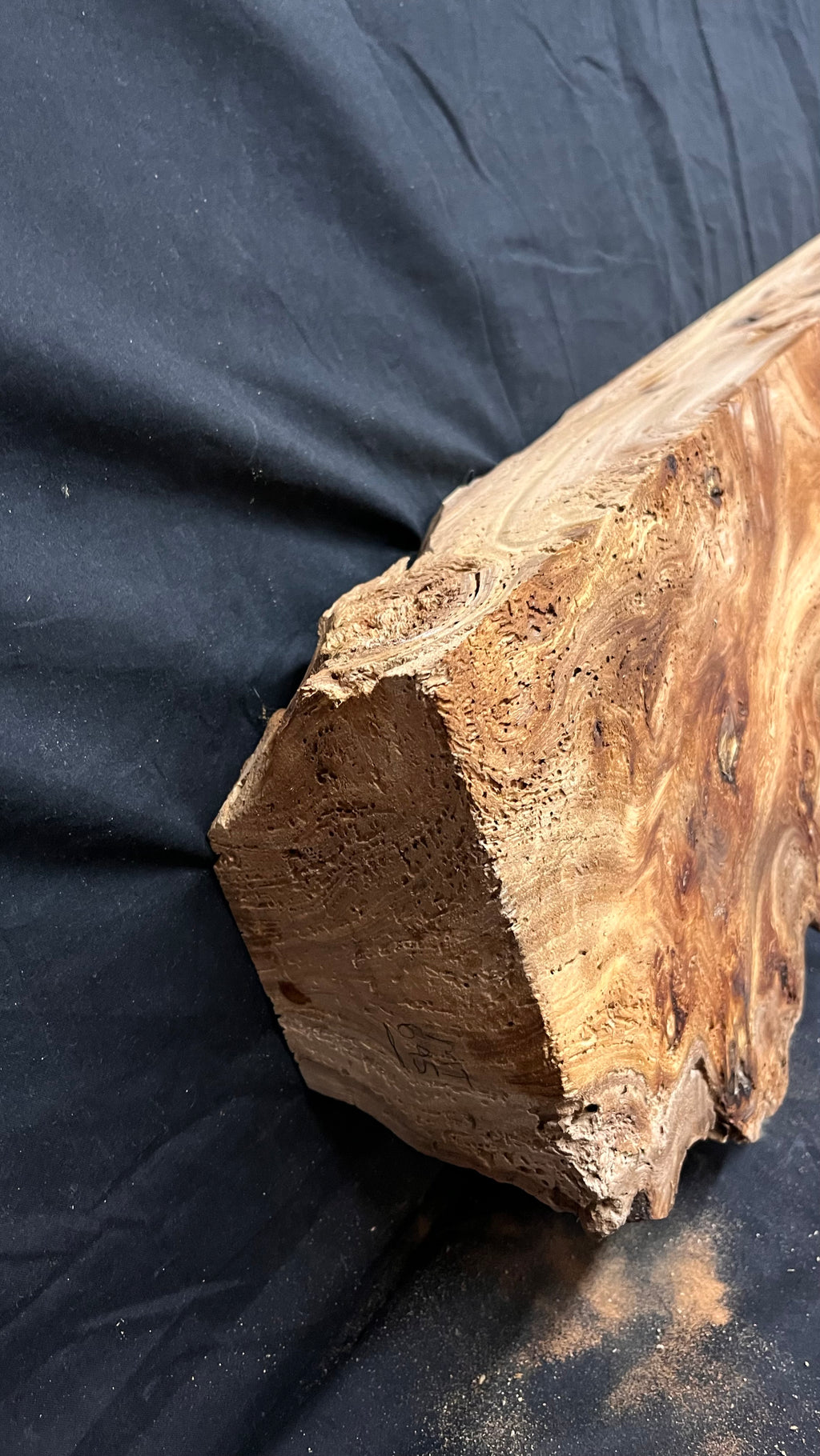 Reclaimed burr elm rustic mantle piece, 1018 L x 262 W x 99 D mm    (mt695)