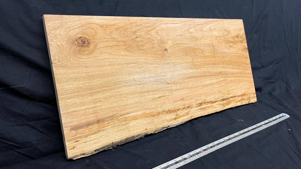 Oak hardwood window sills, shelf 806 L x 377 W x 25 D mm     (mf696)