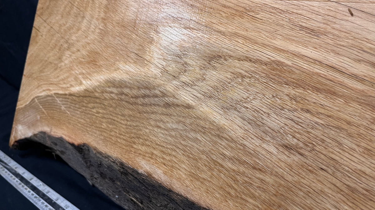 Oak hardwood chopping board  544 L x 472 W x 48 D mm     (699)