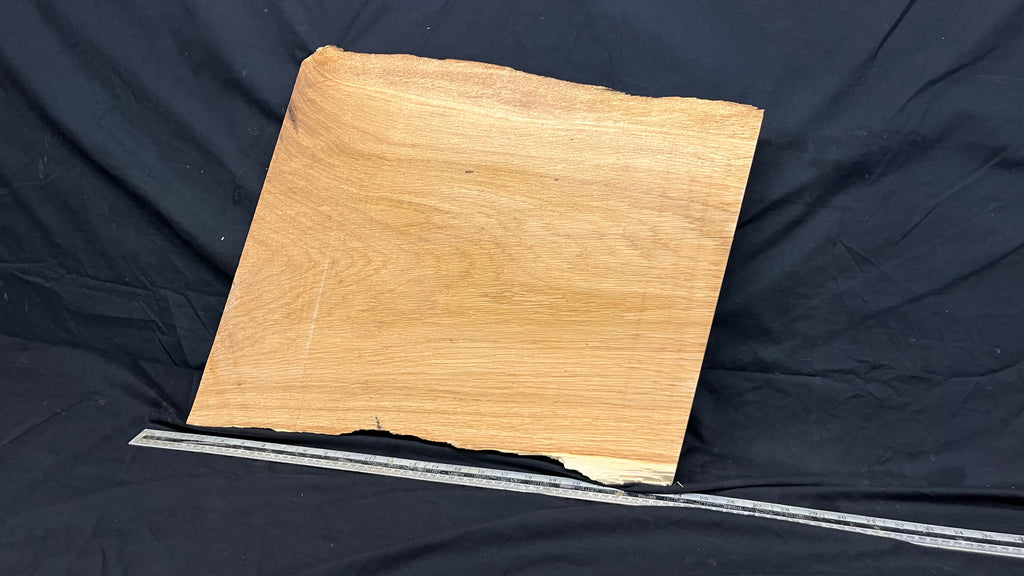 Oak hardwood chopping board  544 L x 472 W x 48 D mm     (699)