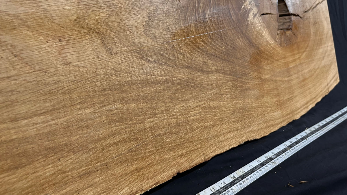 Oak hardwood plank 1054 L x 350 W x 45 D mm     (700)
