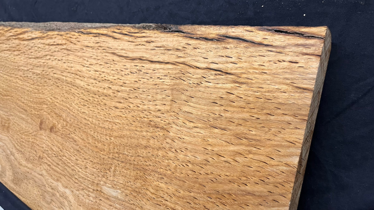 Oak hardwood window sill, plank 853 L x 324 W x 26 D mm     (mt702)