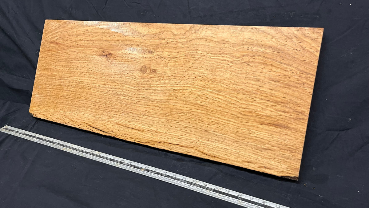 Oak hardwood window sill, plank 853 L x 324 W x 26 D mm     (mt702)