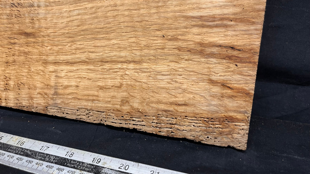 Rustic oak hardwood window sill 590 L x 267 W x 15 D mm     (725)