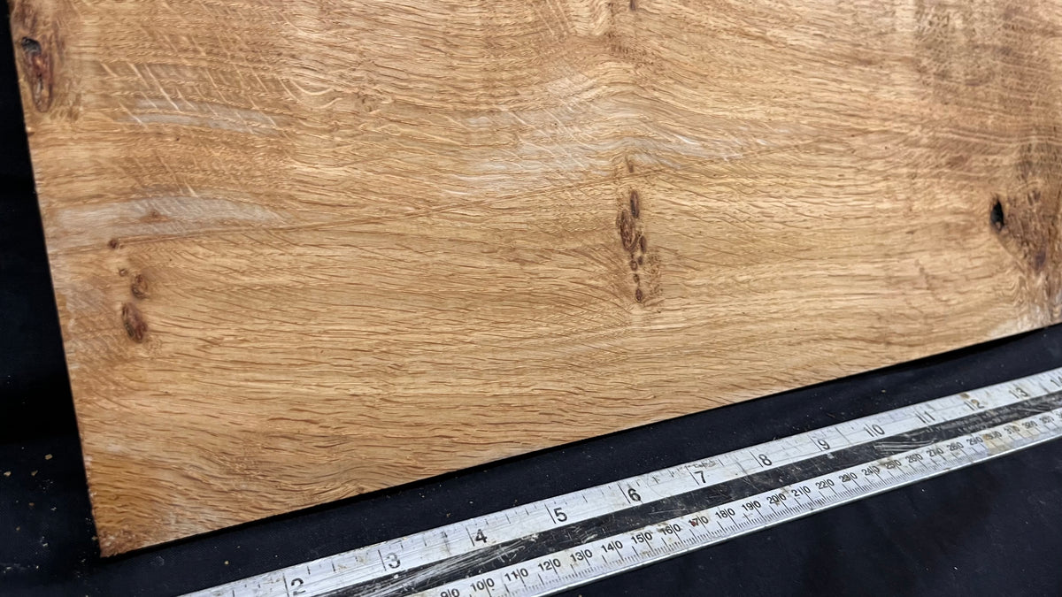 Rustic oak hardwood window sill 590 L x 267 W x 15 D mm     (725)