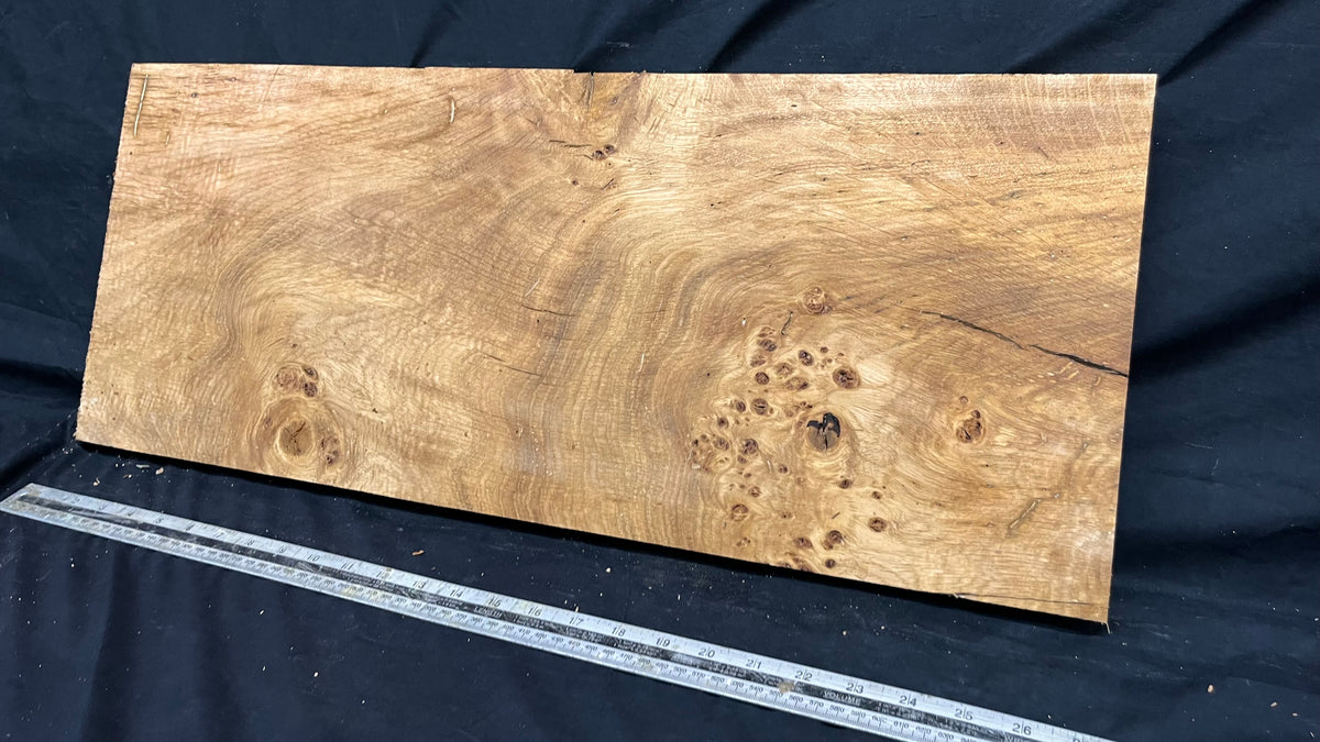 Rustic pippy oak hardwood window sill 692 L x 279 W x 23 D mm     (728)