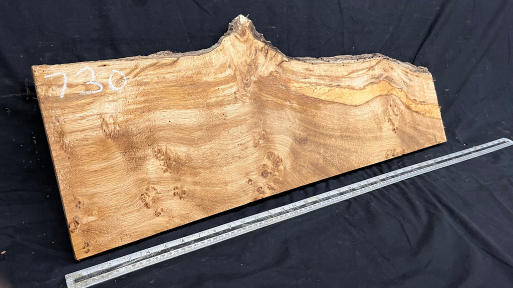 Rustic pippy oak hardwood window sill,  813 L x 308 W x 23 D mm     (730)