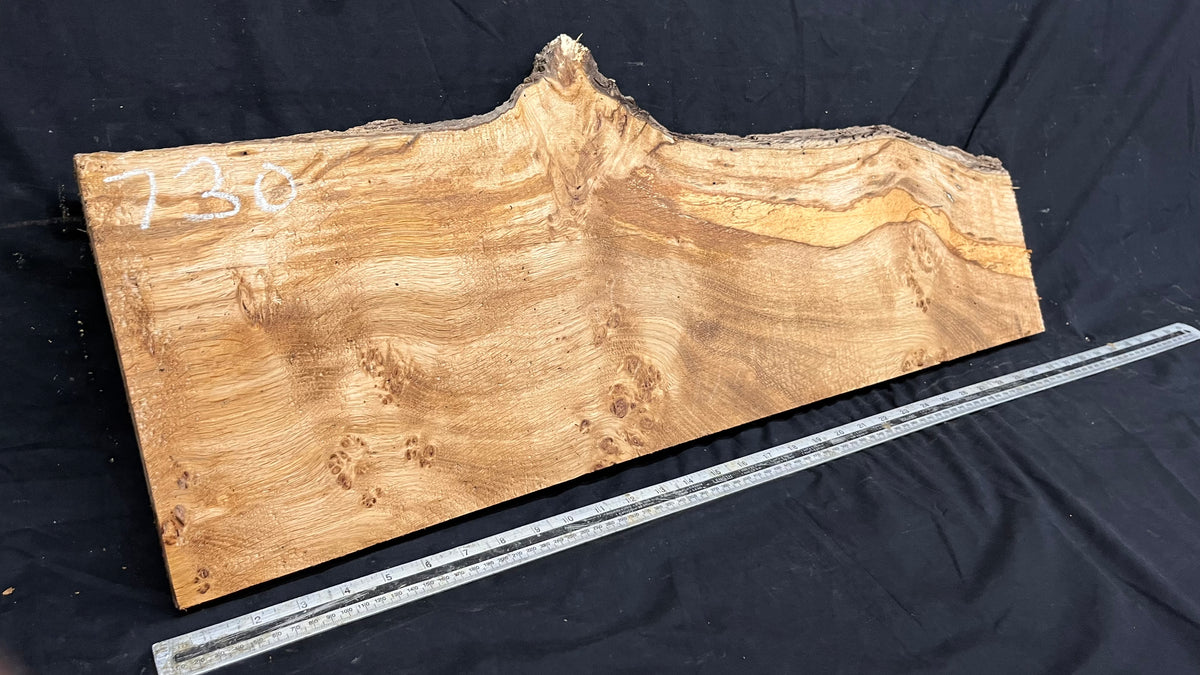 Rustic pippy oak hardwood window sill,  813 L x 308 W x 23 D mm     (730)