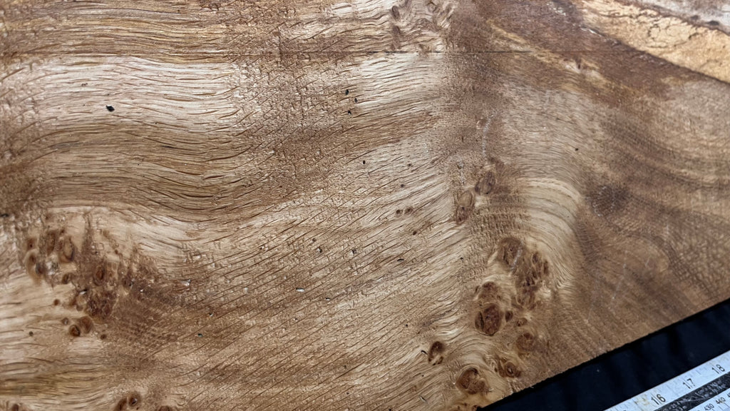 Rustic pippy oak hardwood window sill,  813 L x 308 W x 23 D mm     (730)