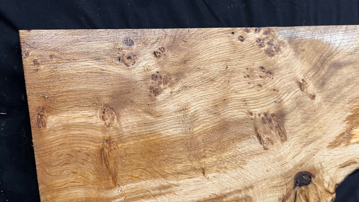 Rustic pippy oak hardwood window sill,  813 L x 308 W x 23 D mm     (730)