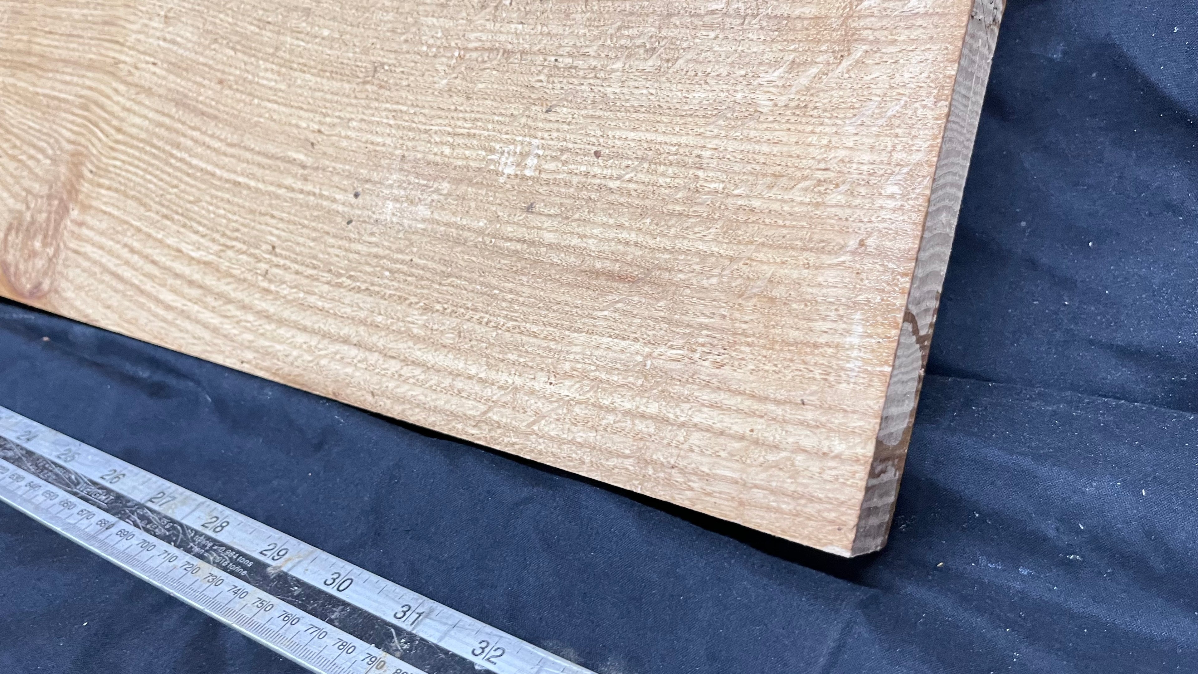 Oak, shelf, mantel, craft wood, floating shelf, 854 L x 270 W x 35 D mm     (556)