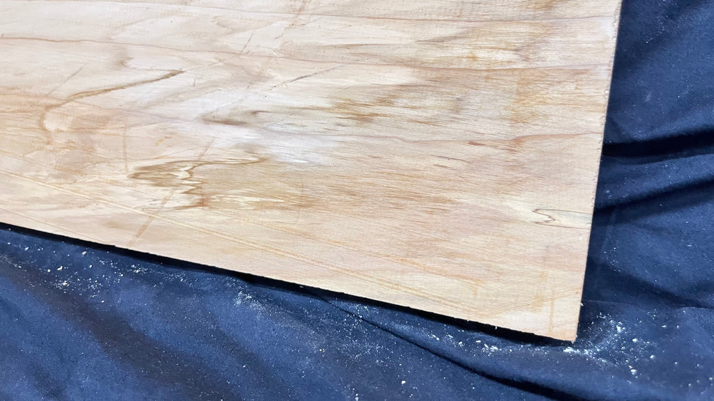 Cedar shelf, plank, timber, board. 864 L x 284 W x 28 D mm             (560)