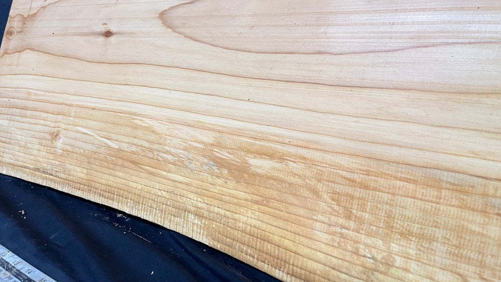 Cedar shelf, plank, timber, board. 864 L x 284 W x 28 D mm             (560)