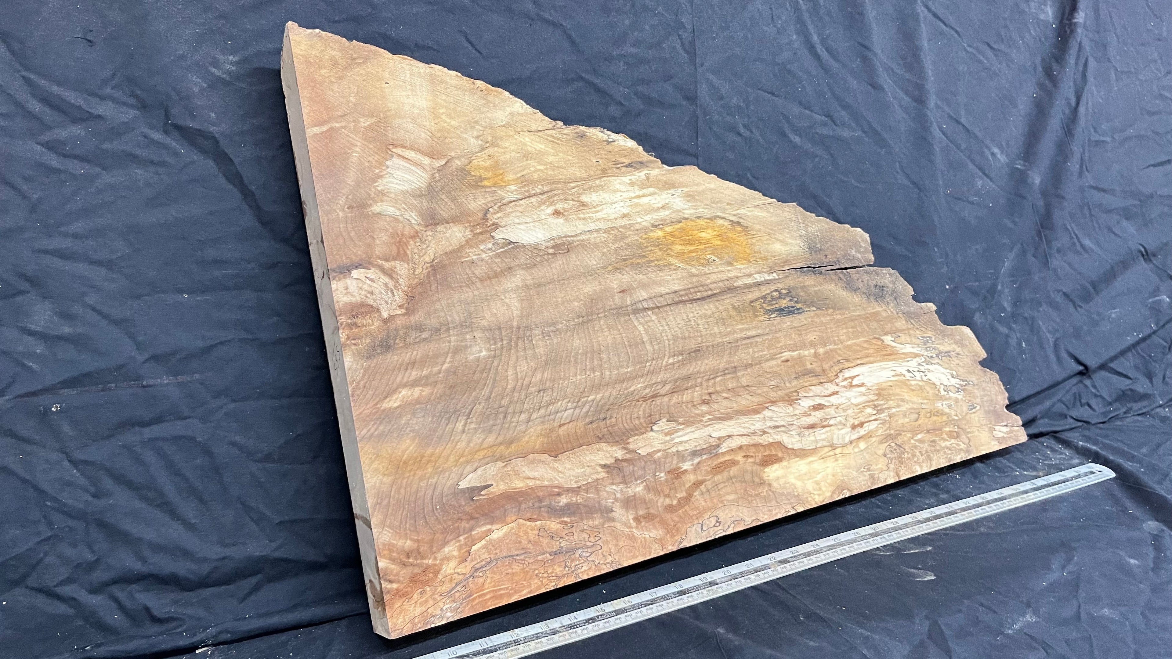 Hardwood chopping board, bread board,  750 L x 471 W x 48 D mm  (565)