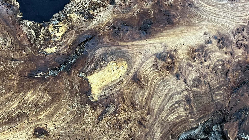 Burr elm rustic table top, 1275 L x 510 W x 33 D mm    (mt569)