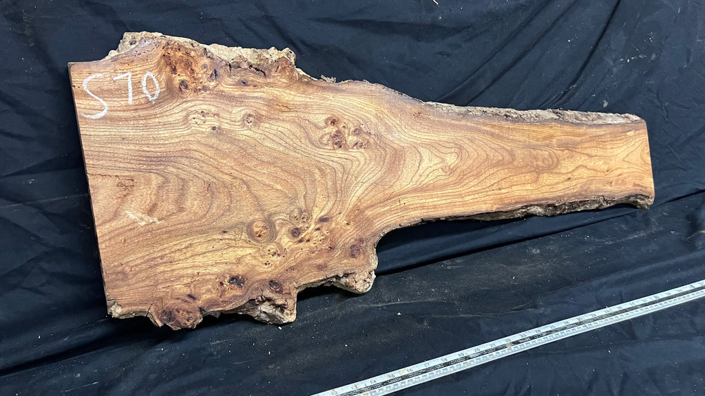 Burr elm rustic table top, 992 L x 380 W x 30 D mm    (mt570)