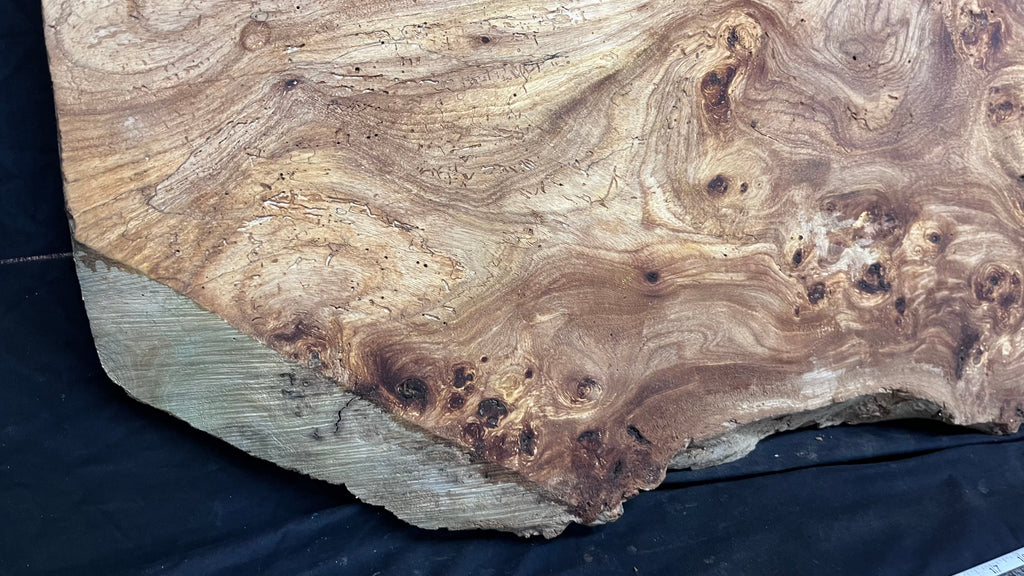 Burr elm rustic table top, 1167 L x 485 W x 45 D mm    (mt572)