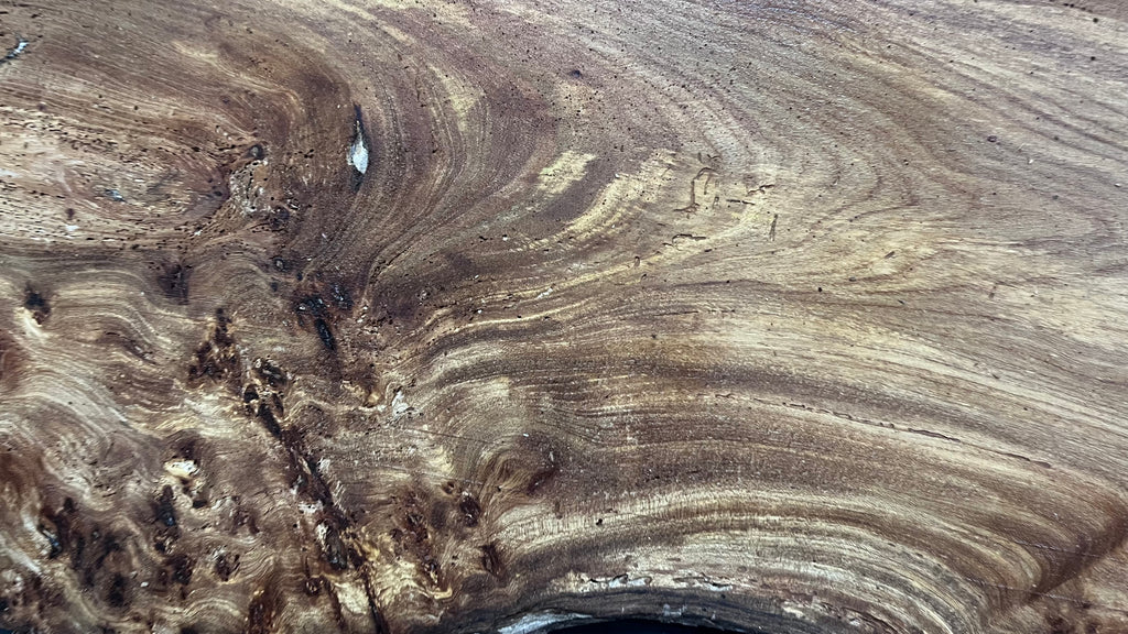 Burr elm rustic table top, 856 L x 550 W x 35 D mm    (mt576)