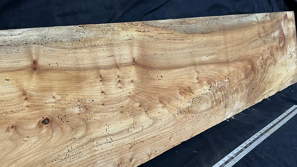 Reclaimed elm rustic table top, 1446 L x 305 W x 42 D mm    (mt577)