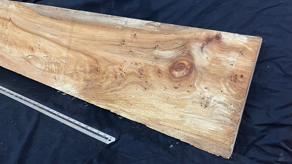 Reclaimed elm rustic table top, 1446 L x 305 W x 42 D mm    (mt577)