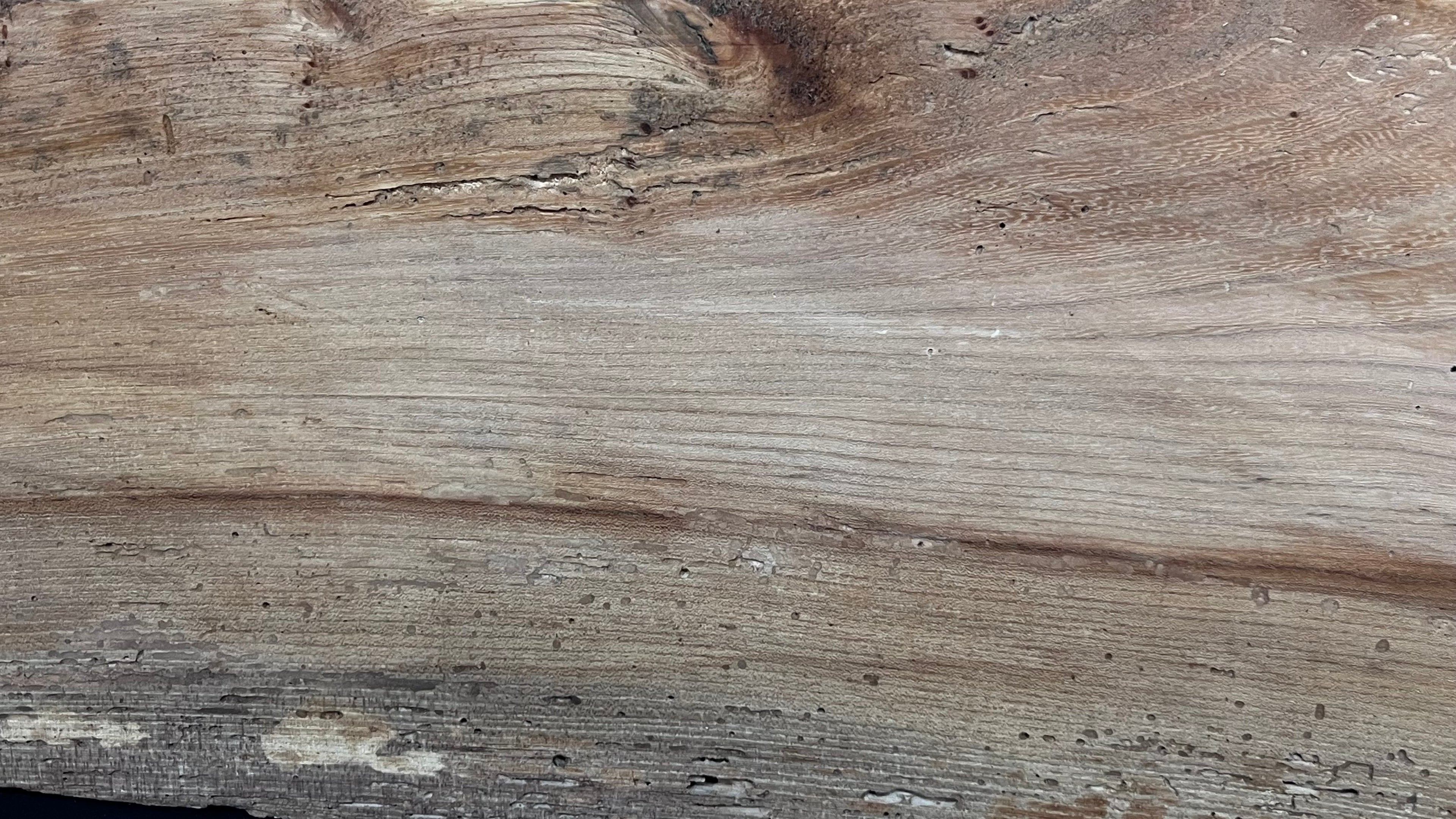 Reclaimed elm rustic table top, 1446 L x 305 W x 42 D mm    (mt577)