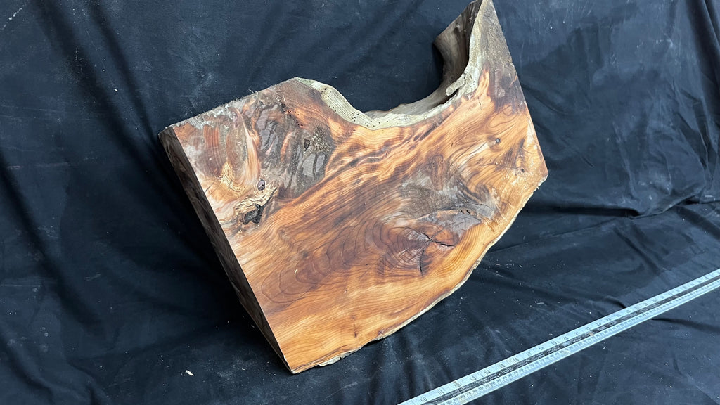 Yew, mantle piece, slab, board, block 475 L x 315 W x 96 D mm    (mt608A)