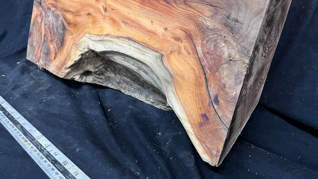 Yew, mantle piece, slab, board, block 478 L x 320 W x 83 D mm    (mt609)