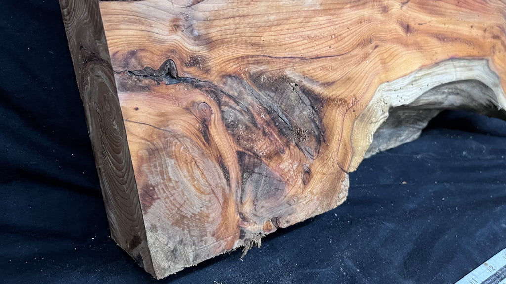 Yew, mantle piece, slab, board, block 478 L x 320 W x 83 D mm    (mt609)