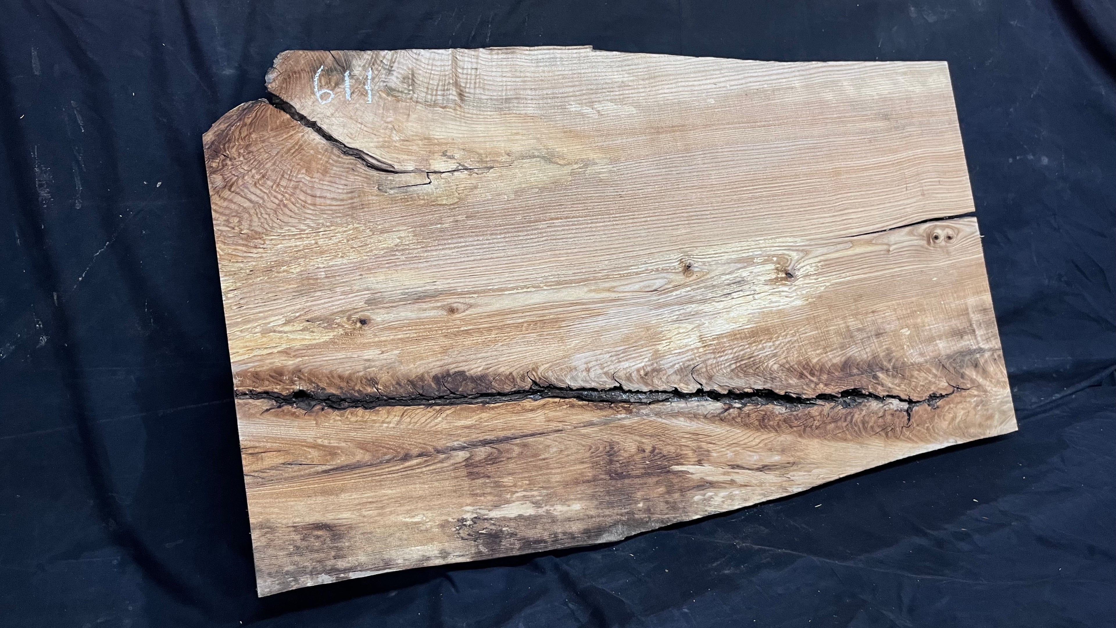 Resin table top, ash boards, shelving 945 L x 545 W x 34 D mm       (611)