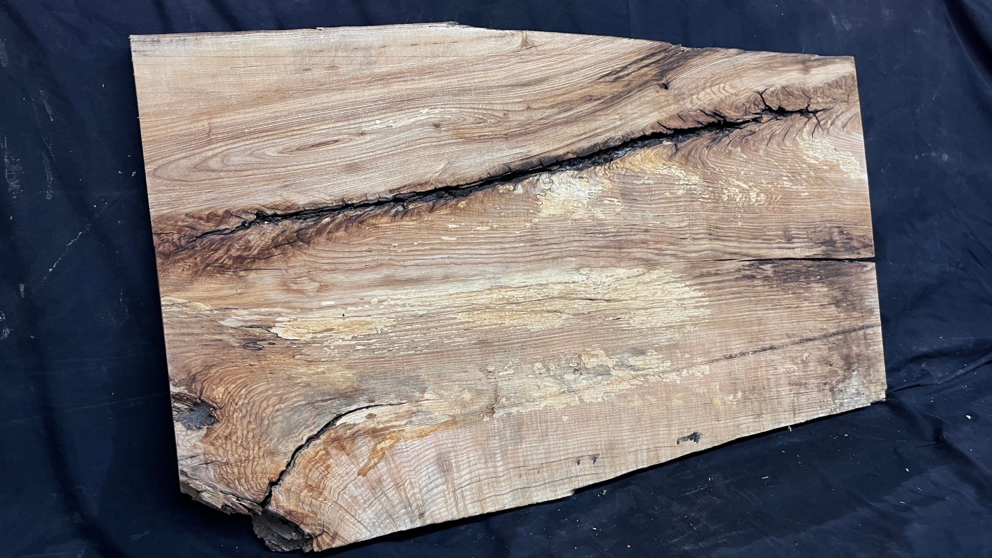 Resin table top, ash boards, shelving 945 L x 545 W x 34 D mm       (611)