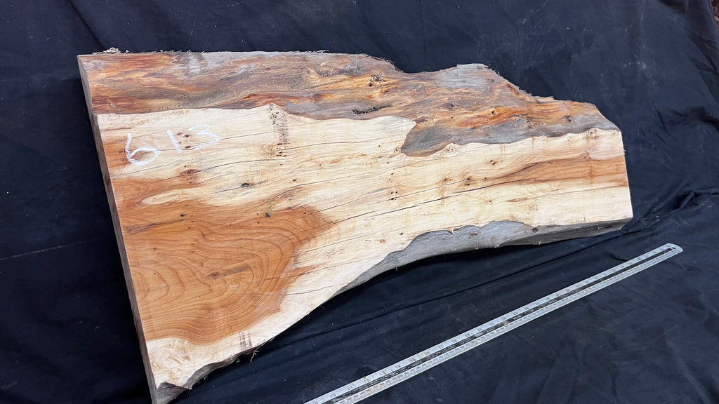 Hardwood yew, slab, board 925 L x 415 W x 47 D mm    (613)