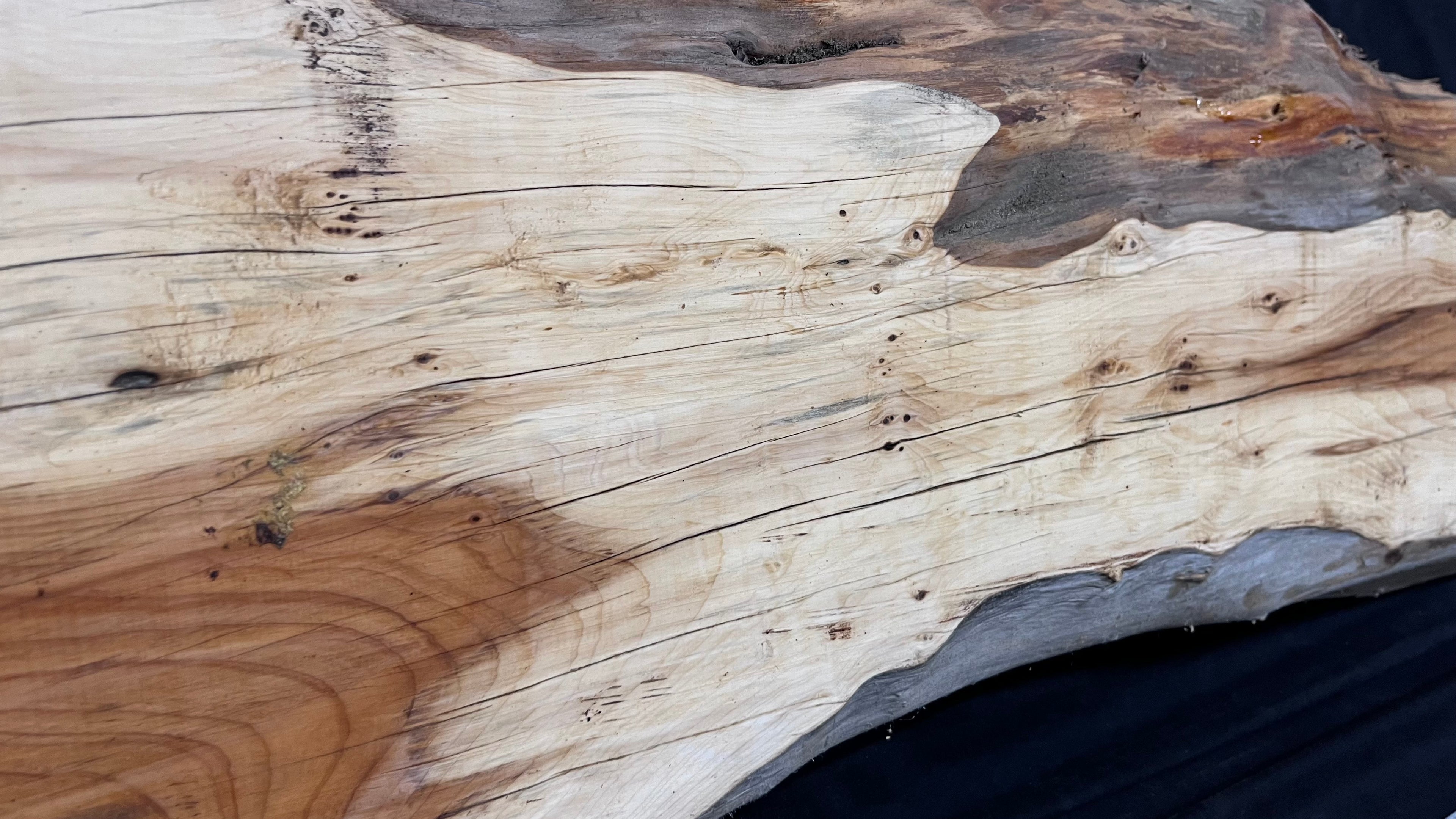 Hardwood yew, slab, board 925 L x 415 W x 47 D mm    (613)