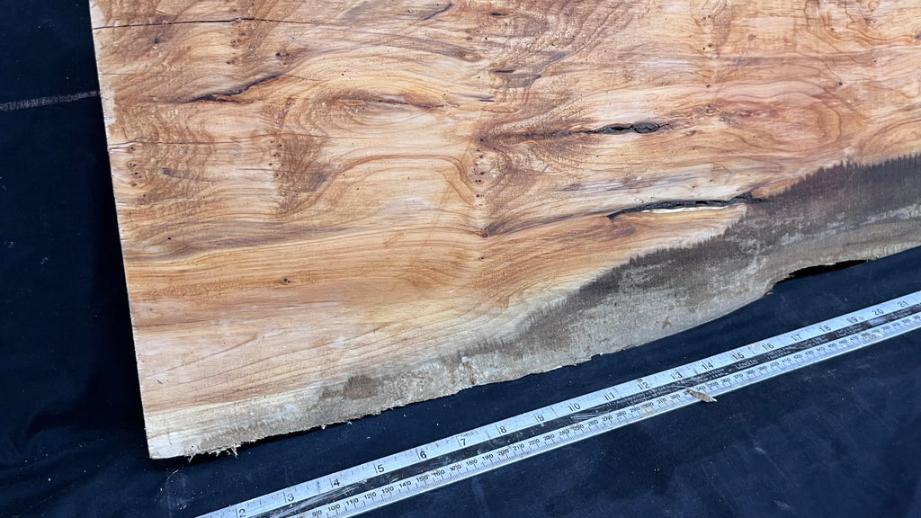 Hardwood yew, slab, board 925 L x 415 W x 47 D mm    (613)