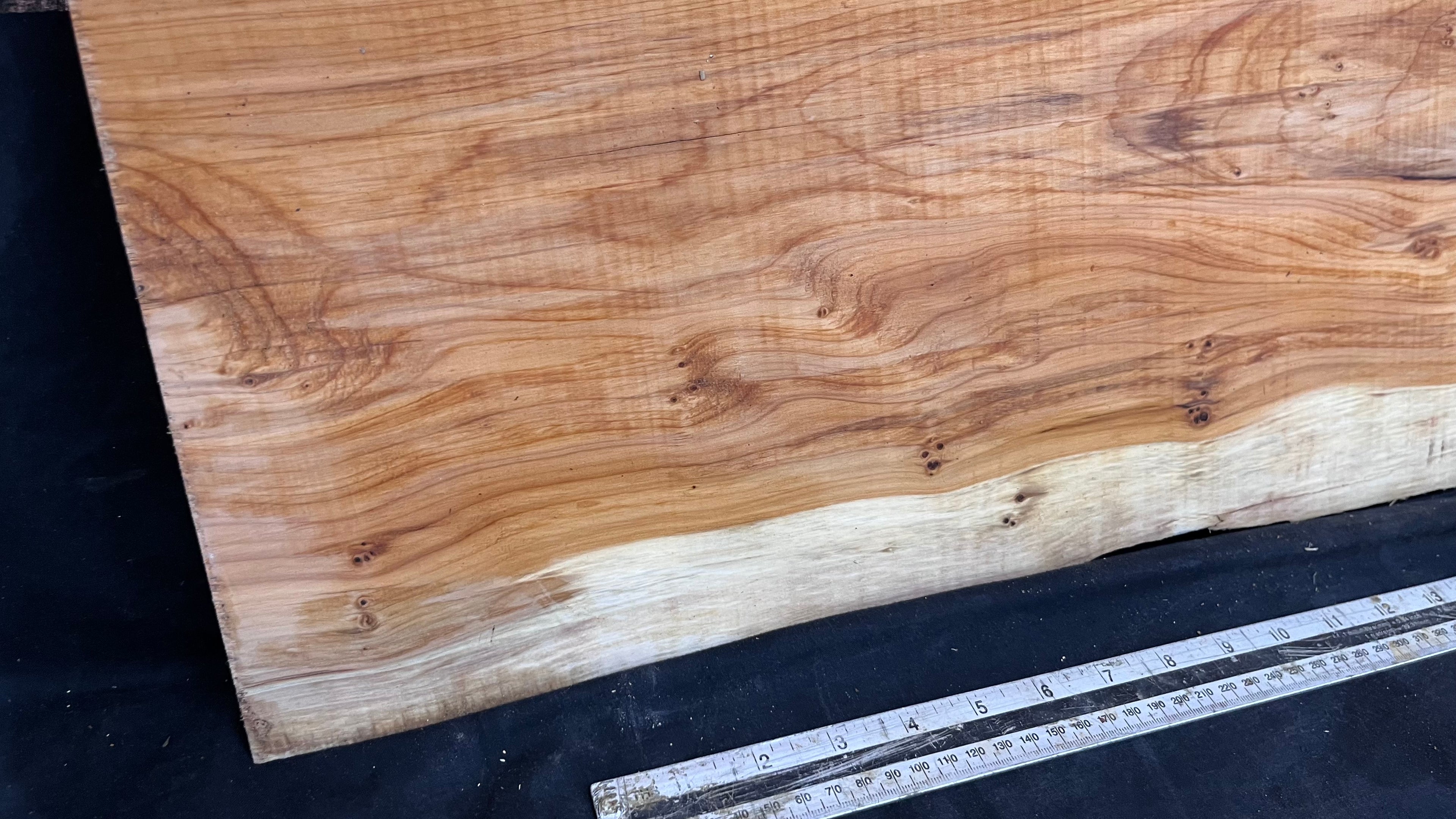 Hardwood yew, slab, board 1070 L x 322 W x 46 D mm    (614)