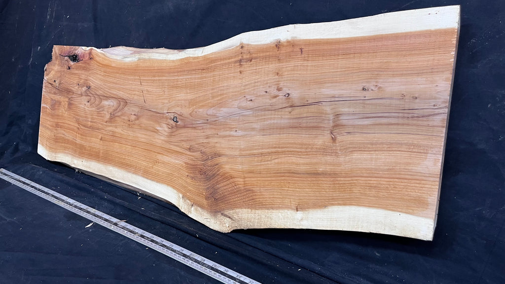 Hardwood yew, slab, board 1006 L x 388 W x 37 D mm    (615)